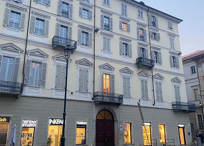 Angolo Di Viola * Turin